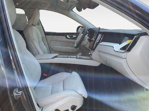 New 2026 Volvo XC60 B5 Ultra w/ Protection Package Premier image 15