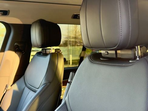 New 2026 Land Rover Range Rover SE image 10