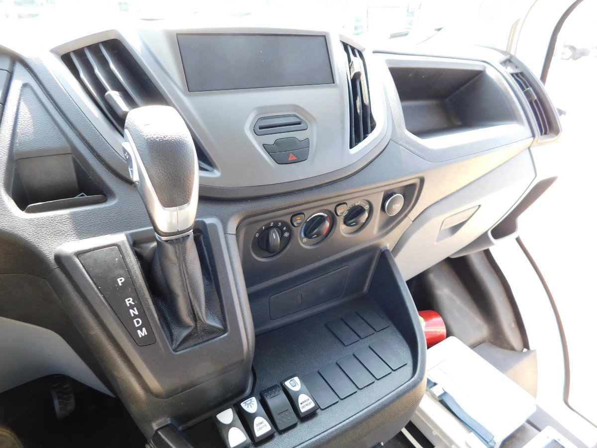 Used 2016 Ford Transit 250 138 RWD image 17