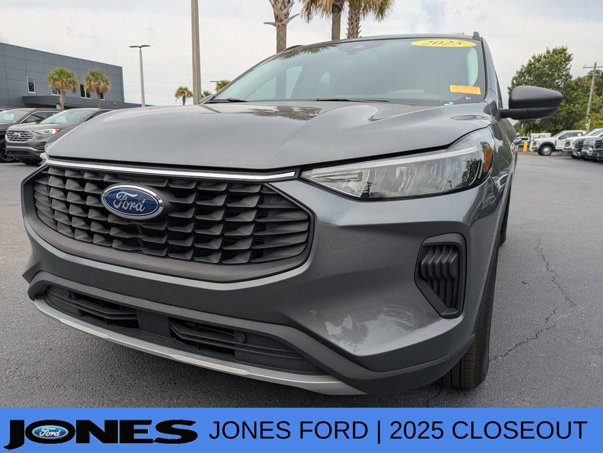 New 2025 Ford Escape Active FWD image 8
