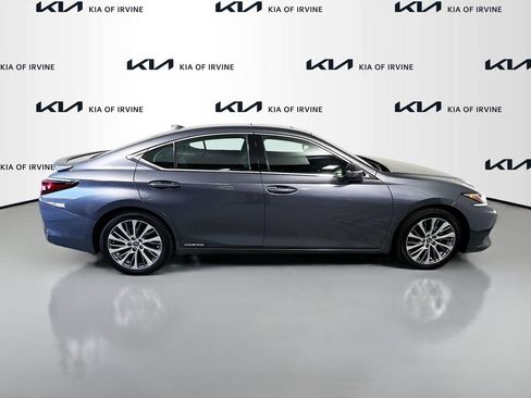 Used 2021 Lexus ES 300h w/ Premium Package FWD image 9