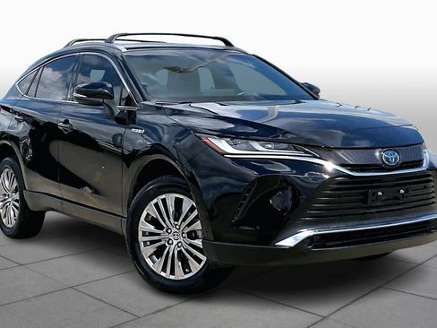 Used 2021 Toyota Venza XLE w/ Softex Package image 3