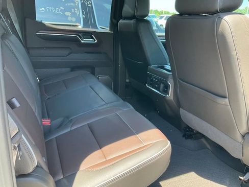 Used 2024 GMC Sierra 1500 Denali AWD/4WD image 10