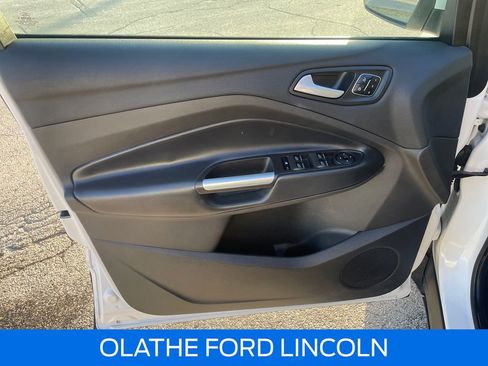 Used 2019 Ford Escape Titanium image 19