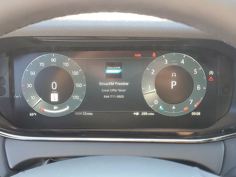 Used 2026 Land Rover Range Rover Evoque S AWD/4WD image 17