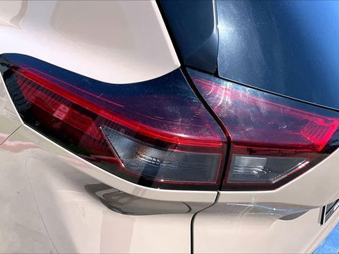 Certified 2024 Nissan Rogue SV w/ SV Premium Package FWD image 27