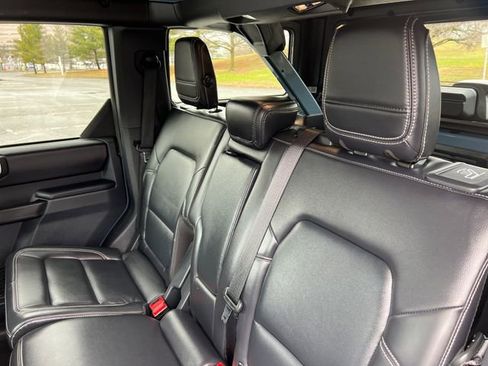 Used 2025 Ford Bronco Outer Banks image 25