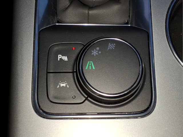 Used 2025 Chevrolet Blazer LT w/ Convenience Package FWD image 20
