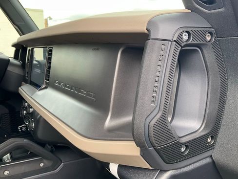 New 2025 Ford Bronco Big Bend w/ Black Diamond Package image 47