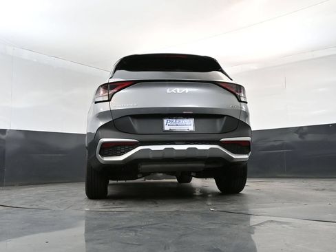 Used 2025 Kia Sportage LX AWD/4WD image 22