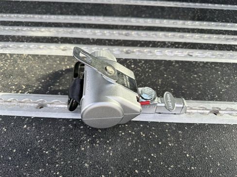 Used 2018 Ford Transit 150 XL image 31