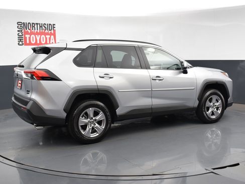 Used 2025 Toyota RAV4 XLE image 4
