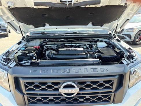 Used 2024 Nissan Frontier S w/ Technology Package RWD image 27