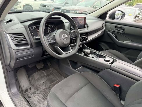 Used 2024 Nissan Rogue S AWD/4WD image 17