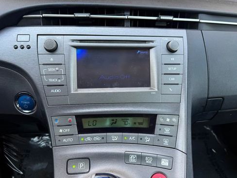 Used 2012 Toyota Prius Two FWD image 7