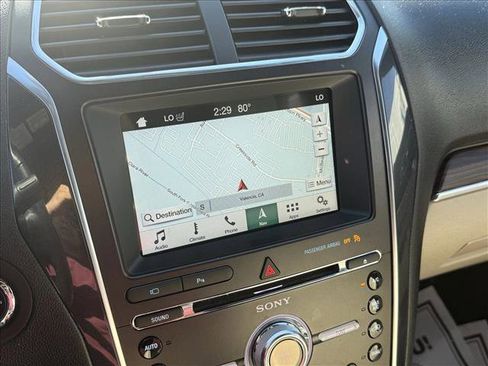 Used 2018 Ford Explorer Limited image 13