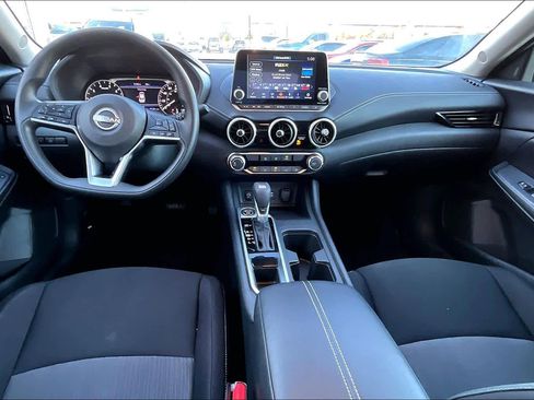 Used 2025 Nissan Sentra SV image 13