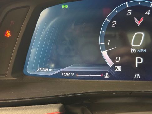 Used 2024 Chevrolet Corvette Stingray Coupe w/ Z51 Performance Package image 24