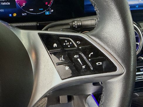 Used 2025 Mercedes-Benz GLA 250 image 15