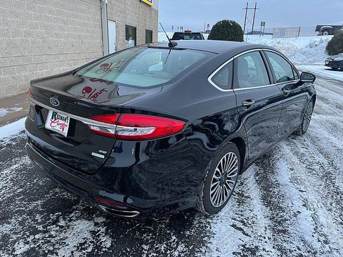 Used 2017 Ford Fusion SE image 8