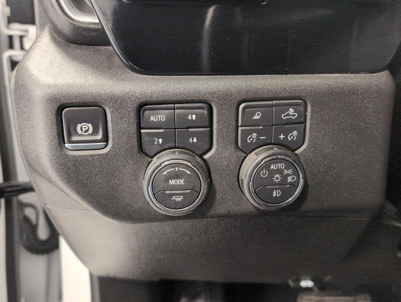 Certified 2025 Chevrolet Silverado 2500 LTZ w/ LTZ Plus Package AWD/4WD image 38