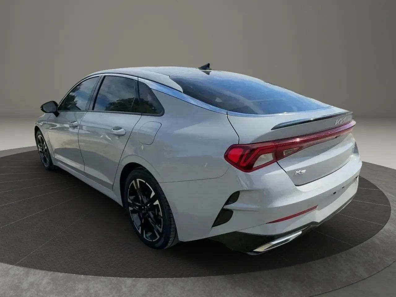 Used 2022 Kia K5 GT-Line w/ GT-Line Awd Premium Package image 4