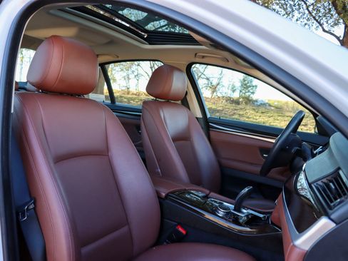 Used 2014 BMW 535i Sedan image 21