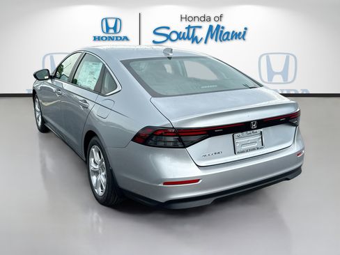 New 2025 Honda Accord LX image 4