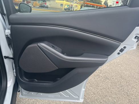 Used 2022 Ford Mustang Mach-E Select image 20