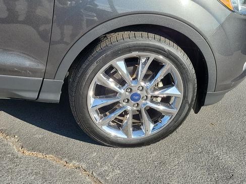 Used 2016 Ford Escape SE w/ SE Chrome Package FWD image 13