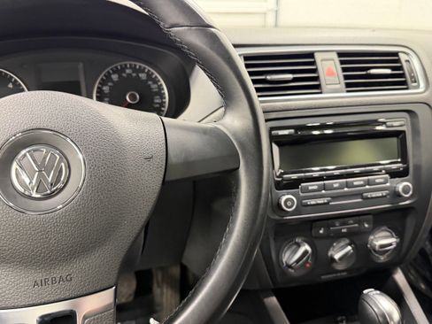 Used 2013 Volkswagen Jetta TDI FWD image 37