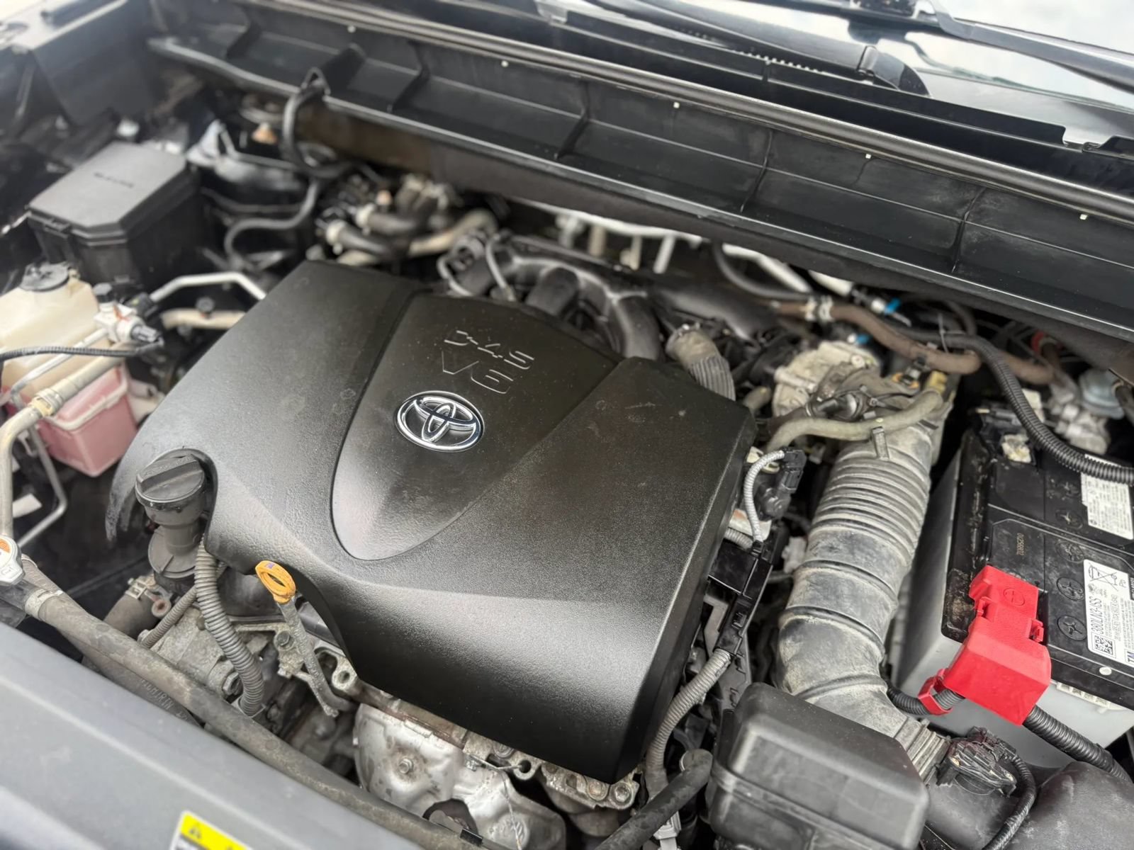 Used 2021 Toyota Highlander XLE AWD/4WD image 57