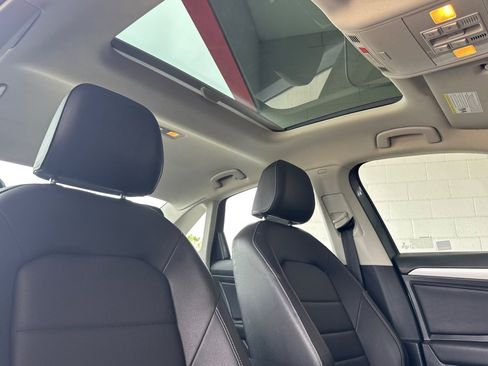 Used 2021 Volkswagen Jetta SE image 15