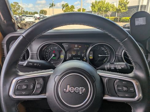 Used 2021 Jeep Wrangler Unlimited Sahara w/ Safety Group AWD/4WD image 26