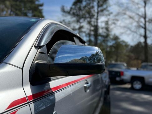 Used 2019 Toyota Tundra Limited w/ Limited Premium Package image 21