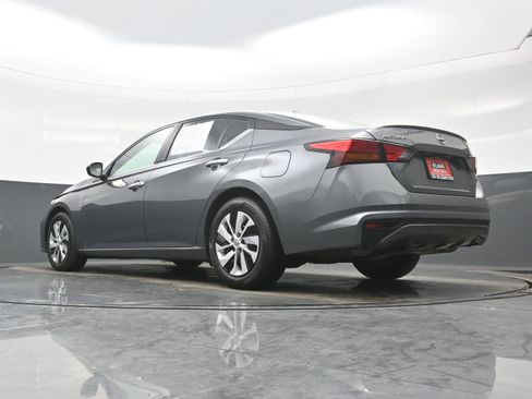 Used 2025 Nissan Altima 2.5 S image 27