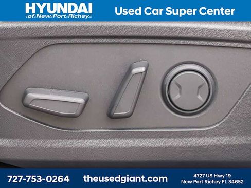 Used 2026 Hyundai Tucson Limited AWD/4WD image 21