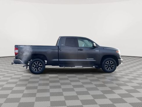 Used 2015 Toyota Tundra SR5 image 9
