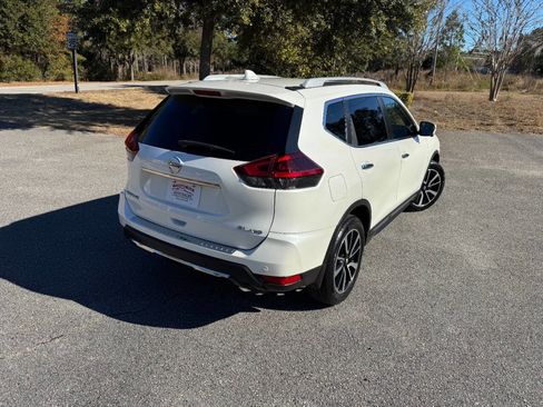Used 2019 Nissan Rogue SL w/ Premium Package image 6