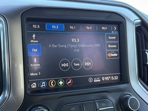 Used 2020 Chevrolet Silverado 2500 LT w/ Convenience Package AWD/4WD image 17