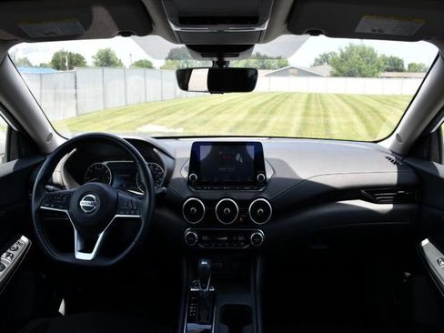 Used 2020 Nissan Sentra SV w/ Electronics Package FWD image 22