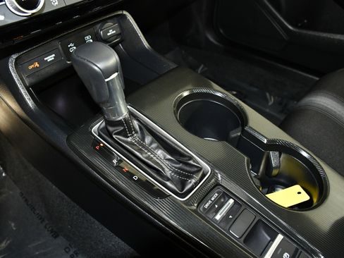 Certified 2025 Honda Civic Sport image 30