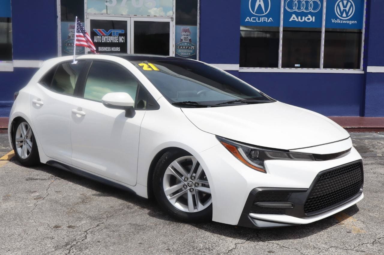 Used 2022 Toyota Corolla SE FWD image 3