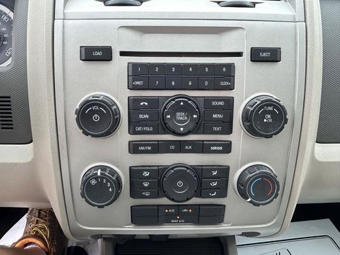 Used 2012 Ford Escape XLT AWD/4WD image 23