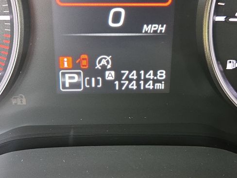 Used 2024 Subaru Crosstrek 2.0i Premium AWD/4WD image 28