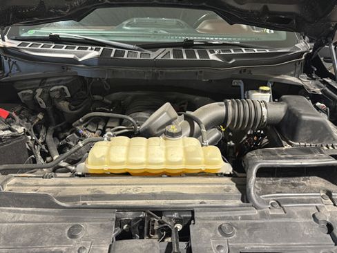 Used 2022 Ford F150 Lariat w/ Equipment Group 502A High AWD/4WD image 29