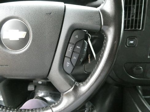 Used 2021 Chevrolet Express 2500 w/ Driver Convenience Package image 18