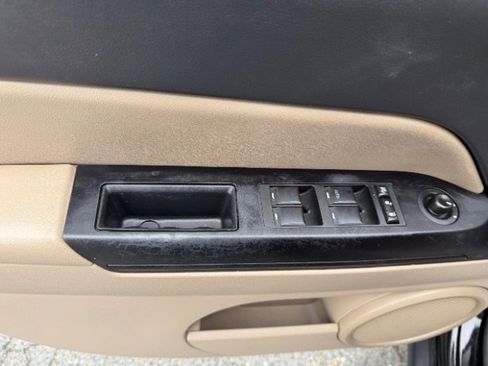 Used 2017 Jeep Patriot High Altitude image 10