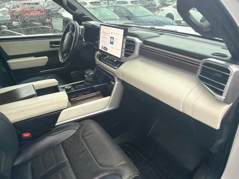 Used 2022 Toyota Tundra Capstone AWD/4WD image 9