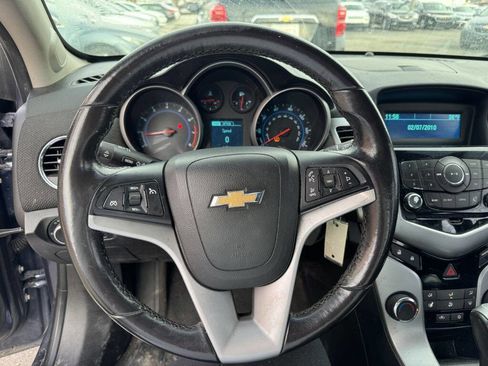 Used 2014 Chevrolet Cruze LT image 9
